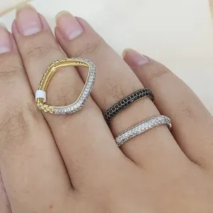 ANEL DOURADO QUADRADO CRAVEJADO MICROZIRCÔNIAS