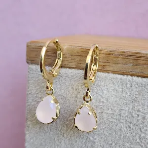 ARGOLINHA DOURADA PINGENTE GOTA ROSA CLARO LEITOSO