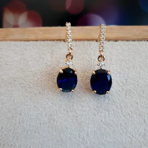 BRINCO DOURADO GOTA ZIRCÔNIA SAFIRA