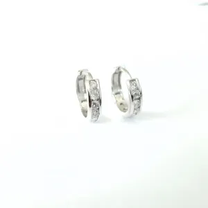 BRINCO ARGOLINHA RÓDIO BRANCO CRAVEJADA COM ZIRCÔNIA CRISTAL