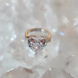 ANEL PRATA PEDRA CORAÇÃO ZIRCÔNIA CRISTAL RÓDIO BRANCO