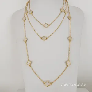 COLAR COM 5 PINGENTES TREVO DE QUATRO FOLHAS PÉROLA BANHO DE OURO