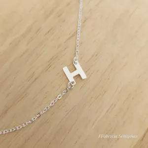 COLAR BANHO DE PRATA LETRA H LATERAL 45+5CM