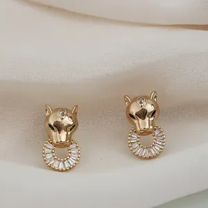 BRINCO DOURADO TIGRE CRAVEJADO EM NAVETES CRISTAL