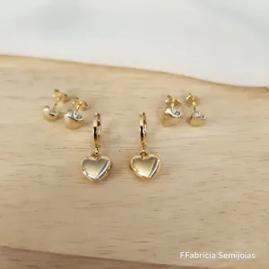 TRIO DE BRINCOS ARGOLA E FIXOS CORAÇÕES