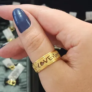 ANEL AÇO DOURADO LOVE VAZADO BATIMENTOS DO CORAÇÃO