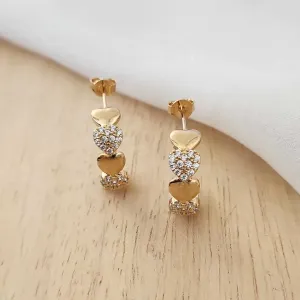 BRINCO MEIA ARGOLA CORÇÕES CRAVEJADA EM MICROZIRCÔNIAS CRISTAL