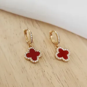 BRINCOS ARGOLINHA GANCHO  TREVO DE QUATRO FOLHAS CRAVEJADO BANHO OURO VERMELHO