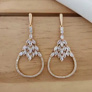 BRINCO FESTA GOTA CRAVEJADO EM NAVETES CRISTAL E MICROZIRCÔNIAS CRISTAL