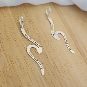 BRINCO ONDA ARGOLINHA GANCHO EU SOU DANÇA CURA