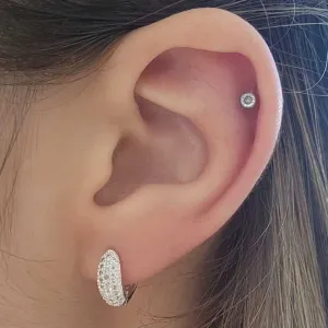 ARGOLINHA BANHO DE PRATA CRAVEJADA EM MICROZIRCÔNIAS P