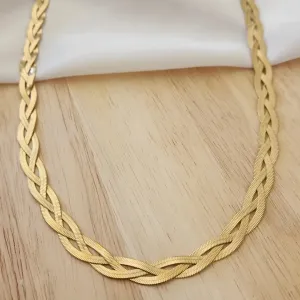 COLAR AÇO DOURADO MALHA FITA MÉDIA TRÊS FIOS TRANÇADOS 45+5CM