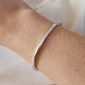 BRACELETE PRATA ABERTO LISO QUADRICULADO