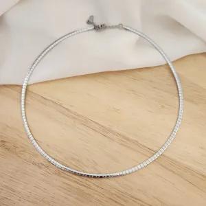 COLAR GARGANTILHA AÇO MALEÁVEL DETALHES CORAÇÕES