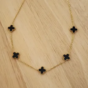 COLAR AÇO DOURADO CINCO TREVOS PRETOS M