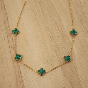 COLAR AÇO DOURADO CINCO TREVOS VERDES M