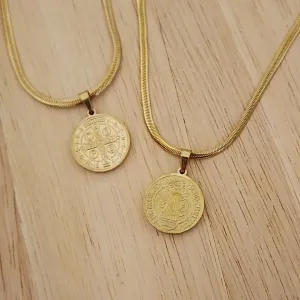 COLAR AÇO DOURADO FITA 40CM PINGENTE SÃO BENTO GRANDE