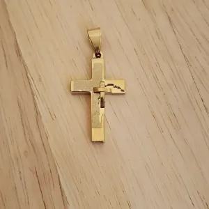 PINGENTE AÇO DOURADO CRUZ PAI NOSSO DETALHE