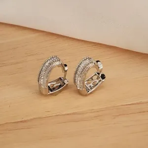 BRINCO ARGOLA CRAVEJADA MICROZIRCÔNIAS E NAVETES CORAÇÃO