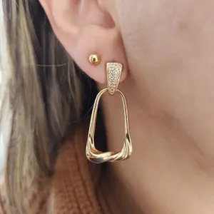 BRINCO GOTA COM PINO CRAVEJADO EM MICROZIRCÔNIAS