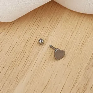 BRINCO PIERCING AÇO INOX CORAÇÃO