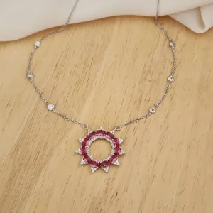 COLAR RÓDIO BRANCO PONTOS DE LUZ PINGENTE RAIOS DE SOL ZIRCÔNIAS ROSA