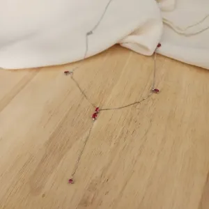 COLAR RÓDIO BRANCO GRAVATINHA GOTAS RUBELITA
