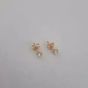 BRINCO DOURADO PONTO DE LUZ CRISTAL