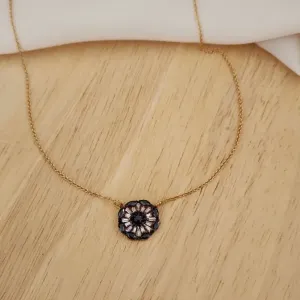 COLAR DOURADO COM PINGENTE EM BAGUETES ZIRCÔNIA NEGRA