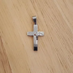 PINGENTE AÇO CRUZ PAI NOSSO DETALHE