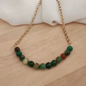 COLAR DOURADO ELOS PEDRAS NATURAIS JADE VERDE