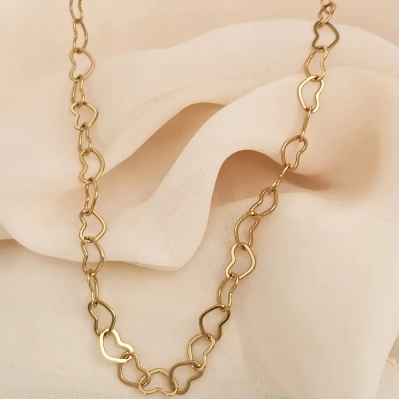 COLAR DOURADO ELOS DE CORAÇÃO VAZADO 60CM