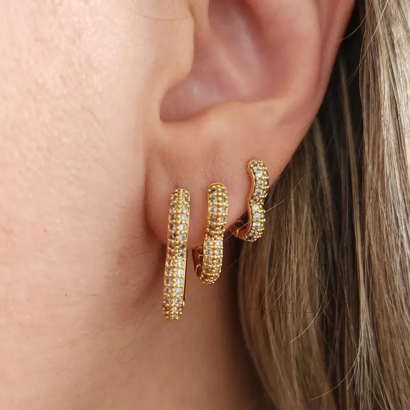 TRIO CORAÇÃO CRAVEJADO COM MICROZIRCÔNIAS CRISTAL