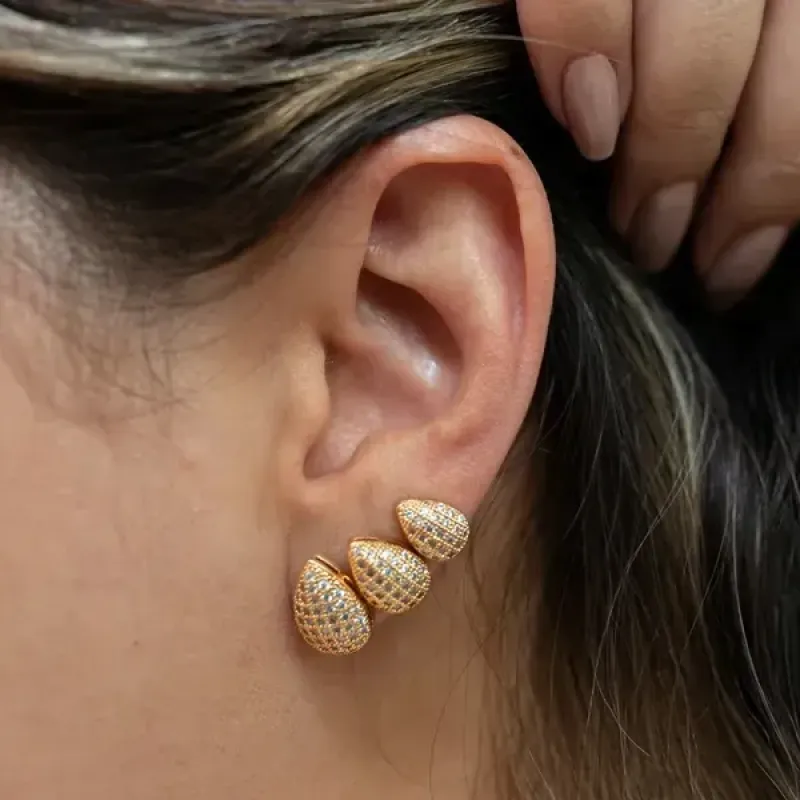 TRIO DOURADO GOTAS CRAVEJADAS EM MICROZIRCÔNIAS CRISTAL