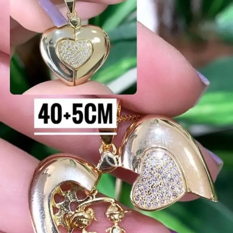 COLAR DOURADO CORRENTE VENEZIANA PINGENTE CORAÇÃO COM CASAL