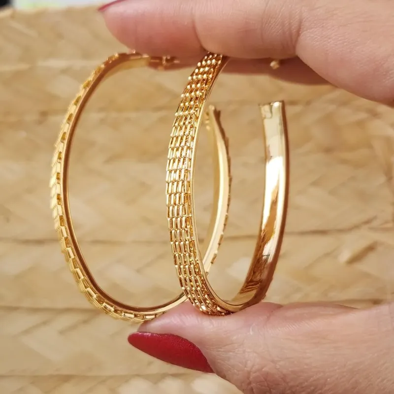 ARGOLA OVAL GRANDE TRABALHADA