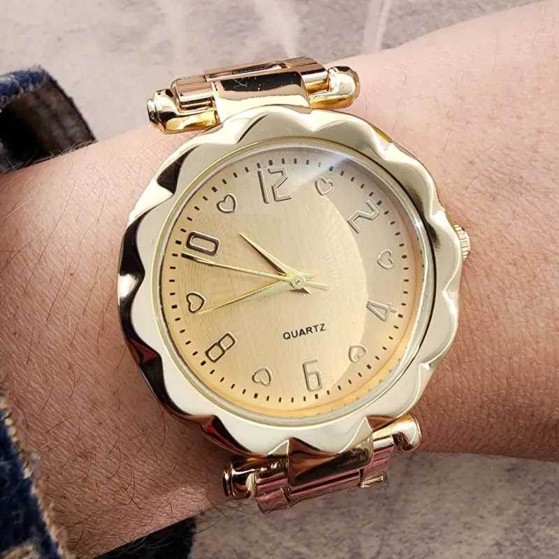 RELÓGIO DOURADO PULSEIRA METAL FUNDO DOURADO
