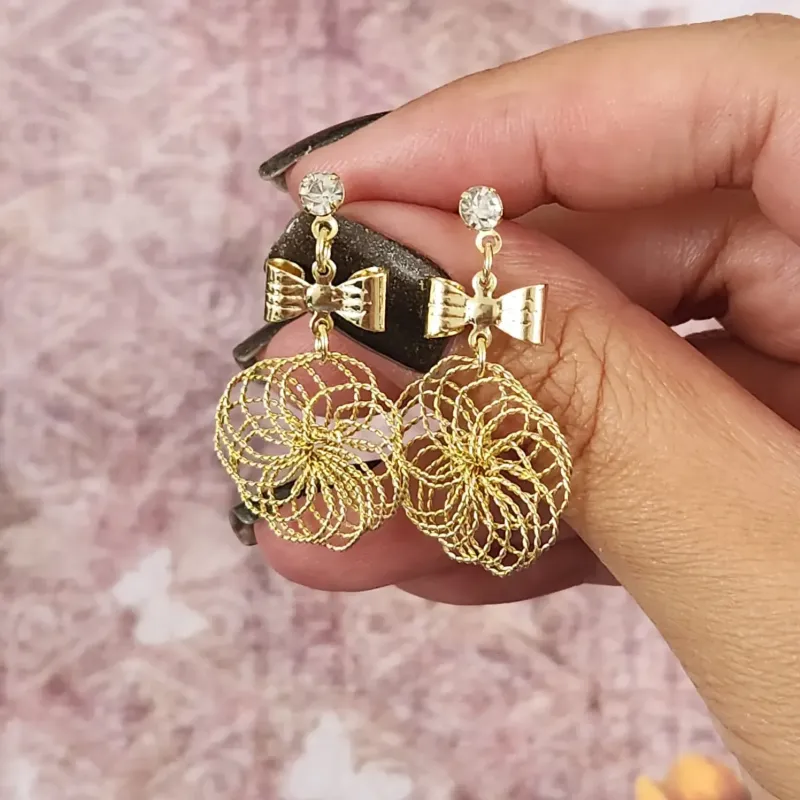 BRINCO DOURADO LAÇO
