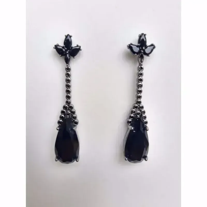 BRINCO RÓDIO NEGRO PENDULO PEDRA NEGRA CRAVEJADO MICROZIRCÔNIAS NEGRAS
