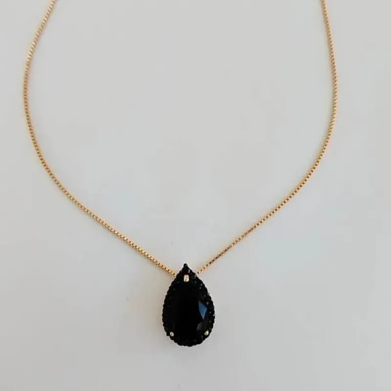 COLAR DOURADO PINGENTE GOTA ZIRCÔNIA NEGRA CRAVEJADO