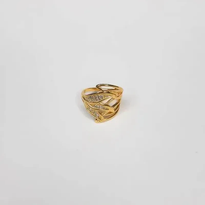ANEL DOURADO LARGO FOLHAS CRAVEJADO MICROZIRCÔNIAS CRISTAL