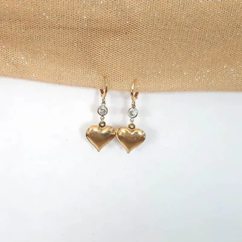 ARGOLINHA DOURADA PINGENTE CORAÇÃO E ZIRCÔNIAS CRISTAL