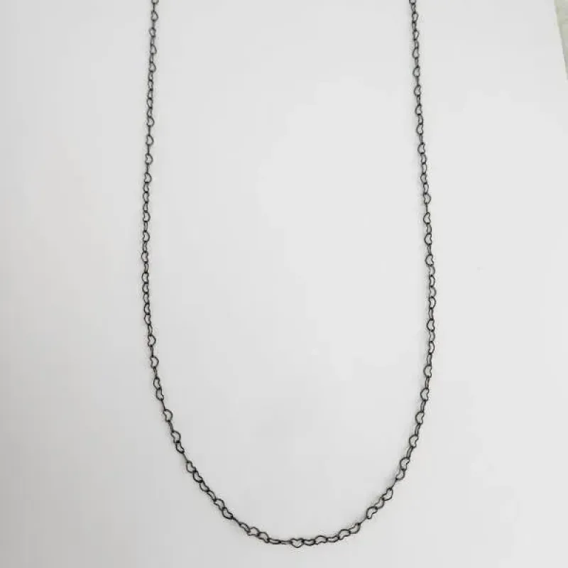 COLAR RÓDIO NEGRO CORAÇÕES