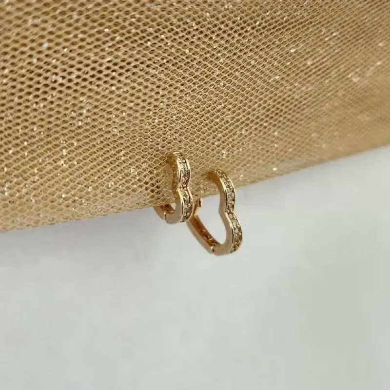DUPLAS ARGOLINHAS CORAÇÕES CRAVEJADA COM MICROZIRCÔNIAS