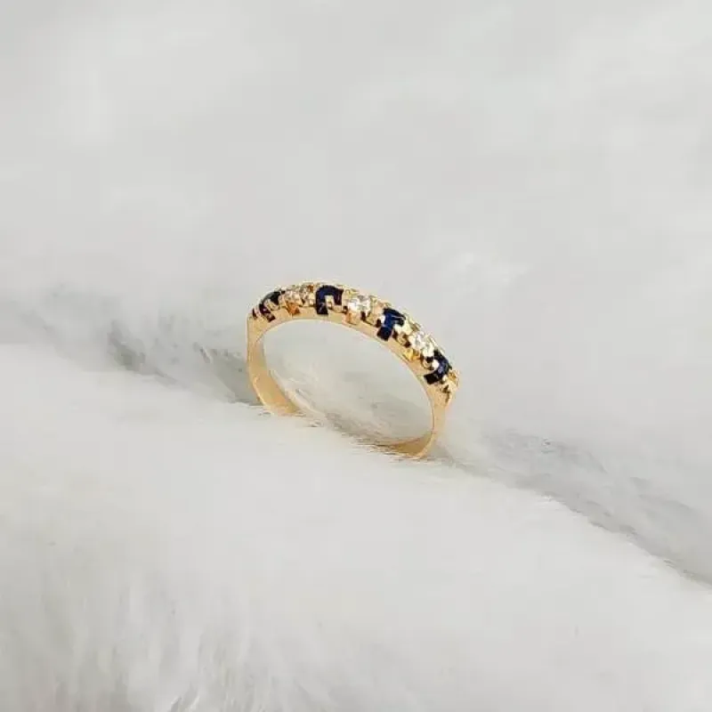 ANEL APARADOR MEIA ALIANÇA ZIRCÔNIAS CRISTAL E AZUL