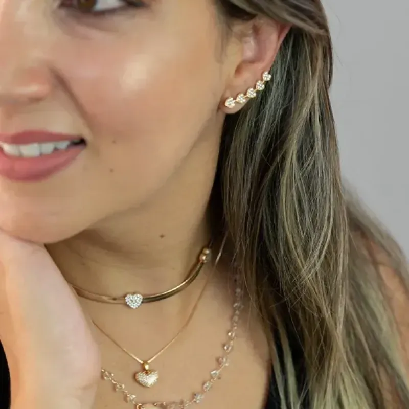 EAR CUFF DOURADO CORAÇÕES MICROZIRCÔNIAS CRISTAL