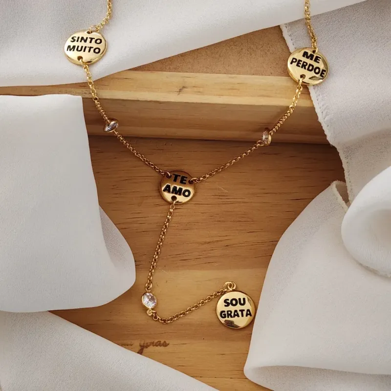 COLAR DOURADO ELO PORTUGUÊS PALAVRAS HO'HOPONOPONO RESINADO