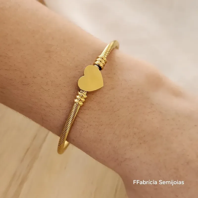 BRACELETE DE AÇO CABO TORCIDO CORAÇÃO - PINTURA