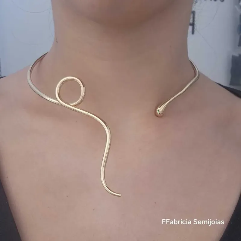 COLAR GARGANTINHA COBRA