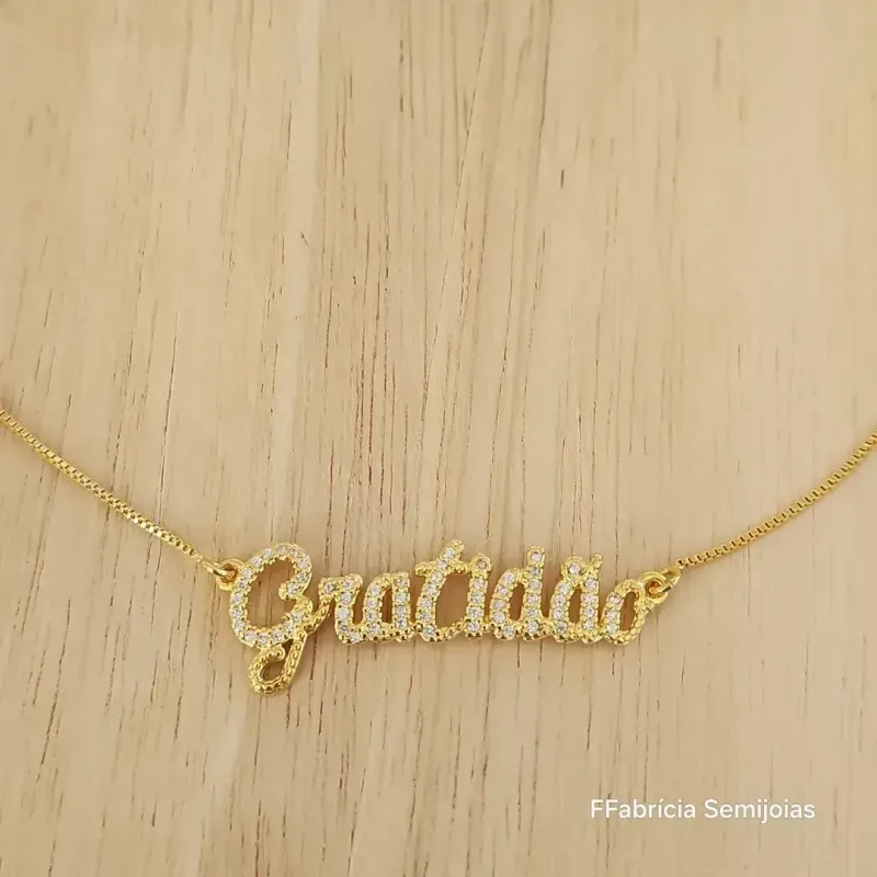 COLAR GRATIDÃO CRAVEJADO EM MICROZIRCÔNIAS